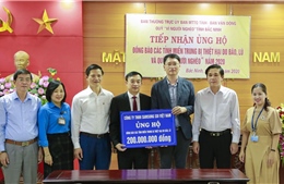 Các nhà máy và nhân viên Samsung Việt Nam ủng hộ miền Trung bị ảnh hưởng bởi lũ lụt