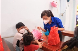 Nestlé Việt Nam tặng quà cho thiếu nhi bị ảnh hưởng bởi đại dịch COVID-19