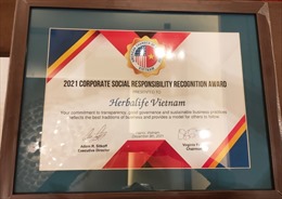 Herbalife Việt Nam nhận giải thưởng Trách nhiệm Xã hội Doanh nghiệp 2021
