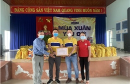 Larue trao 1.000 suất quà Tết cho các hộ khó khăn tại Đà Nẵng, Quảng Nam