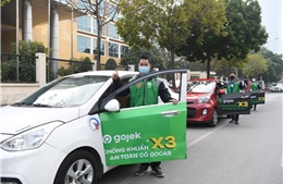 Xe ô tô công nghệ GoCar ra mắt tại Hà Nội