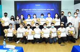 Panasonic tiếp tục hỗ trợ sinh viên xuất sắc năm thứ 18 liên tiếp