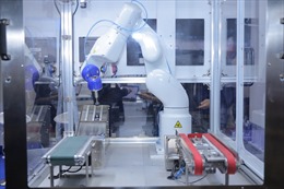 Epson lần đầu tiên giới thiệu robot công nghiệp ở khu vực phía Nam