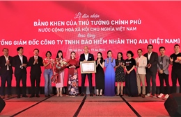 Tổng Giám đốc AIA Việt Nam nhận Bằng khen của Thủ tướng Chính phủ