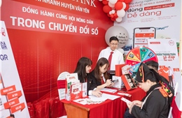 Agribank Văn Yên tích cực đưa dịch vụ ngân hàng số đến với người dân
