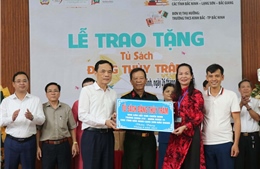 Trao Tủ sách Đặng Thùy Trâm tặng học sinh tỉnh Bắc Ninh