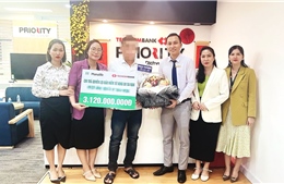 Manulife Việt Nam chi trả quyền lợi bảo hiểm hơn 3 tỷ đồng cho khách hàng