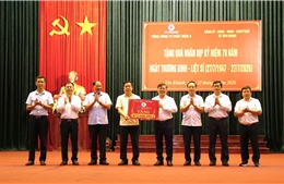 EVNGENCO3 trao tặng quà các gia đình chính sách tại Ninh Bình