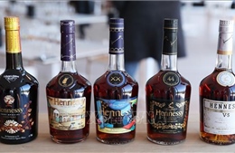 Trung Quốc miễn thuế cho các “ông lớn” cognac EU giữa căng thẳng thương mại