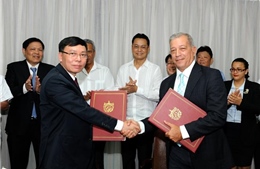 Việt Nam trao tặng 5.000 tấn gạo cho nhân dân Cuba