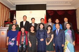Phó Chủ tịch nước gặp mặt thân mật cộng đồng người Việt tại LB Nga
