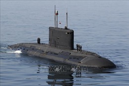 Iran hạ thủy tàu ngầm nội địa tối tân