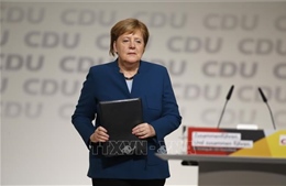 Thủ tướng Angela Merkel từ chức chủ tịch CDU