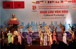 Giao lưu văn hóa với đại biểu Tàu Thanh niên Đông Nam Á và Nhật Bản