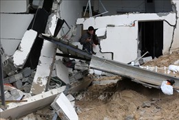 Tấn công rocket vào miền Trung Israel, nhiều người bị thương