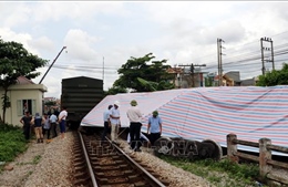 Tàu trật bánh tại Nam Định, đường sắt tuyến Bắc - Nam tê liệt