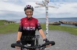 Cụ bà cao tuổi nhất thế giới chinh phục chiều dài nước Anh bằng xe đạp