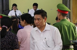 Hoãn phiên tòa xét xử vụ án gian lận điểm thi tại Sơn La