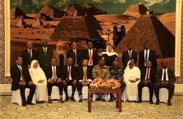 Chính phủ Sudan đầu tiên hậu chính quyền Omar al-Bashir tuyên thệ nhậm chức