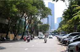 Thu phí ô tô đỗ xe dưới lòng đường tại TP Hồ Chí Minh phải bù lỗ gần 8 tỷ đồng