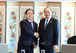 Thủ tướng Nguyễn Xuân Phúc tiếp Thị trưởng thành phố Busan, Hàn Quốc