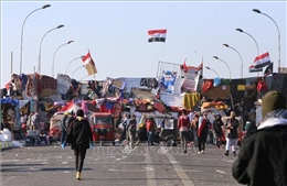 Người biểu tình Iraq phong tỏa lối vào cảng Khor al-Zubair  