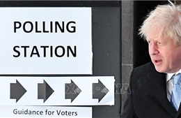 Cử tri Anh bắt đầu đi bỏ phiếu trong cuộc tổng tuyển cử trước thời hạn