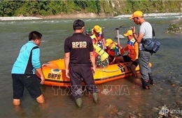 Sập cầu tại Indonesia làm 7 người thiệt mạng và 3 người mất tích