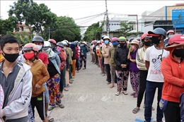 Tạm dừng phát gạo miễn phí tại thành phố Kon Tum