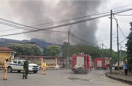 Cháy lớn tại khu công nghiệp Phú Thị, Hà Nội
