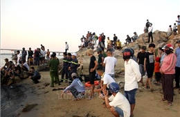Vụ lật thuyền trên sông Thu Bồn: Đã tìm thấy thi thể một nạn nhân