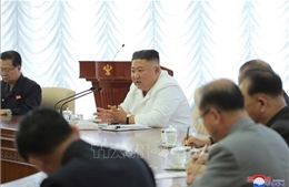 Nhà lãnh đạo Triều Tiên yêu cầu thúc đẩy ngành công nghiệp hóa chất