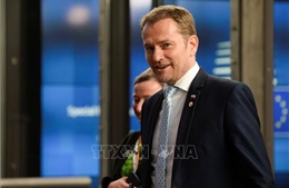 Thủ tướng Slovakia vượt qua cuộc bỏ phiếu bất tín nhiệm sau cáo buộc &#39;đạo văn&#39;