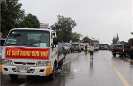 Đề nghị miễn phí BOT cho xe chở hàng cứu trợ đồng bào miền Trung