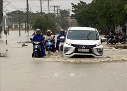 Mưa lớn gây ngập lụt nhiều vùng trũng thấp Ninh Thuận