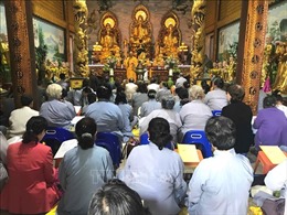 Cộng đồng người Việt tại Lào đón Tết Nguyên tiêu, cầu quốc thái dân an