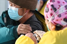 Trung Quốc sẽ tiêm vaccine phòng COVID-19 cho người trên 60 tuổi