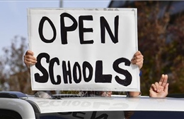 Chính quyền Los Angeles cho phép trường học mở cửa trở lại