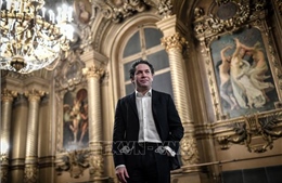 Nhà hát Opera Paris có giám đốc âm nhạc mới