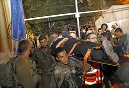 Sập khán đài giáo đường ở Israel khiến nhiều người thương vong