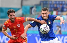 Italy cùng Xứ Wales đại diện bảng A giành vé vào vòng knock-out