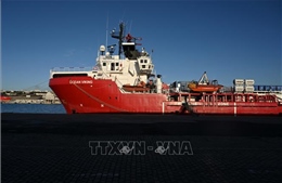 Italy cho phép tàu Ocean Viking chở 113 người cập cảng 