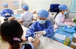 Thế giới vượt 227,4 triệu ca mắc COVID-19; châu Á tăng tốc tiêm chủng