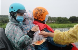 Phú Yên tiếp sức cho người dân từ các tỉnh phía Nam về quê