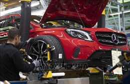 Hãng ô tô Đức Daimler tự sản xuất động cơ điện