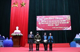 Trưởng Ban Tổ chức Trung ương làm việc và chúc Tết tại tỉnh Hòa Bình
