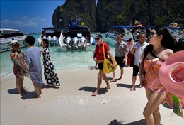 Thái Lan mở cửa trở lại bãi biển Maya nổi tiếng