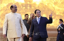 Thủ tướng Phạm Minh Chính hội kiến Chủ tịch Hạ viện Ấn Độ Om Birla