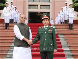 Bộ trưởng Bộ Quốc phòng Cộng hòa Ấn Độ thăm chính thức Việt Nam