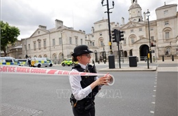 Cảnh sát Anh phát hiện gói đồ khả nghi ở thủ đô London